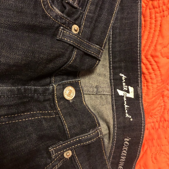 Classic and flattering 7 for all mankind jeans - Picture 4 of 7